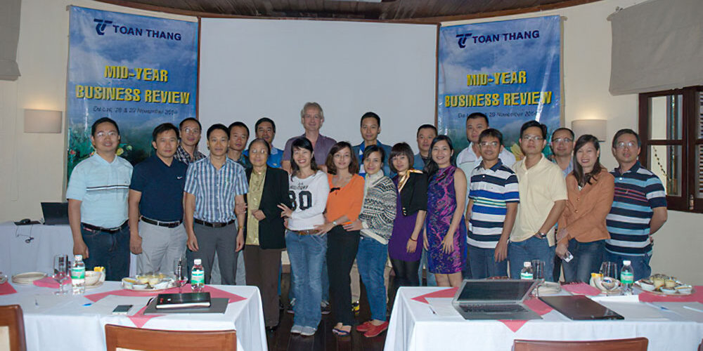 Company-Mid-Year-Meeting-2014