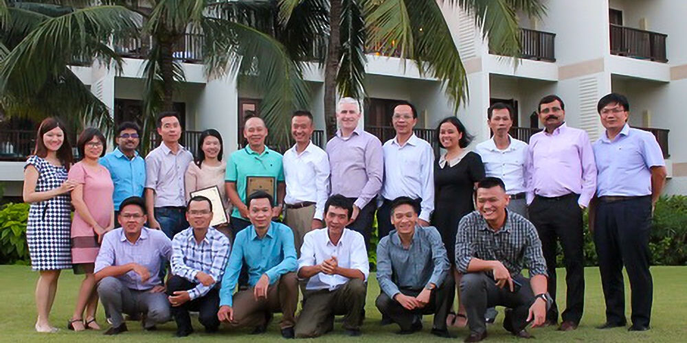 Final Control Meeting in Danang from Sep 21-22, 2017: - Review business activity FY17 - Review business plan FY18 - Award the certificates to Toan Thang Engineering Corp “Asia Pacific Eceeding Lifecycle Serrvice Booking 2017” and “Asia Pacific Most Improved LBP 2017”